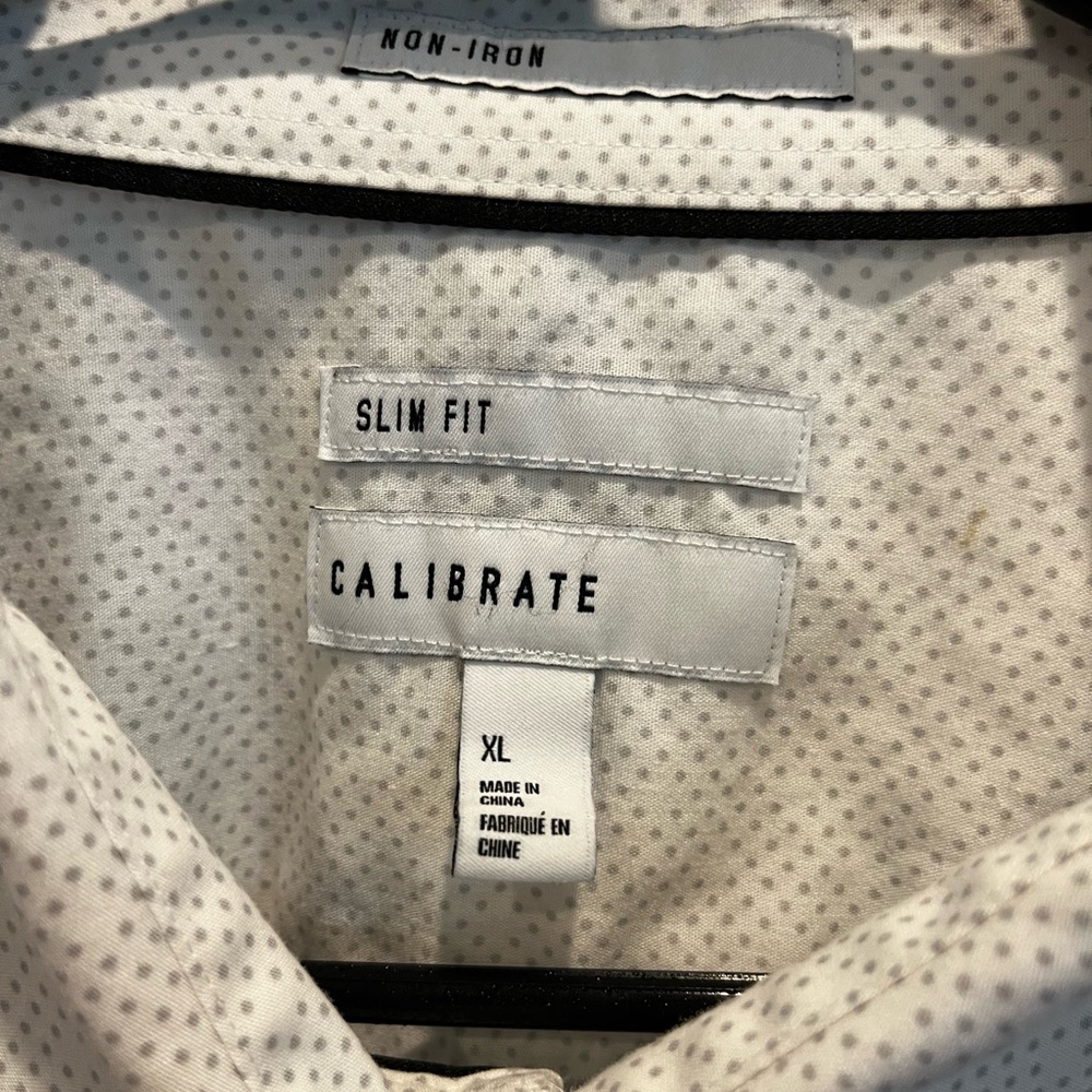 XL Calibrate Dress Shirt